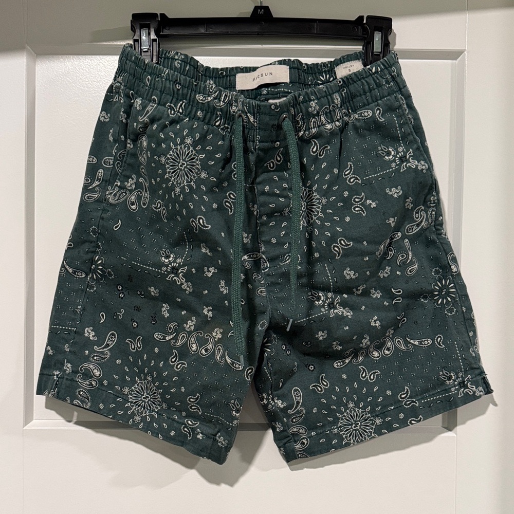 PacSun Dark Green Paisley Men's Shorts—FAST SHIP